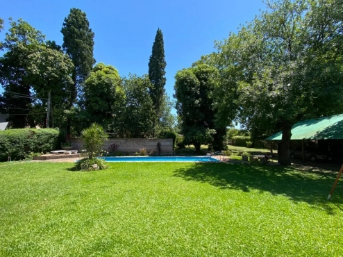 Exclusiva Propiedad En Yerba Buena (2 Terrenos Y/o Terreno)